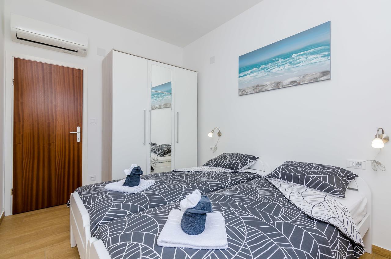 Apartment La Luna Mokosica